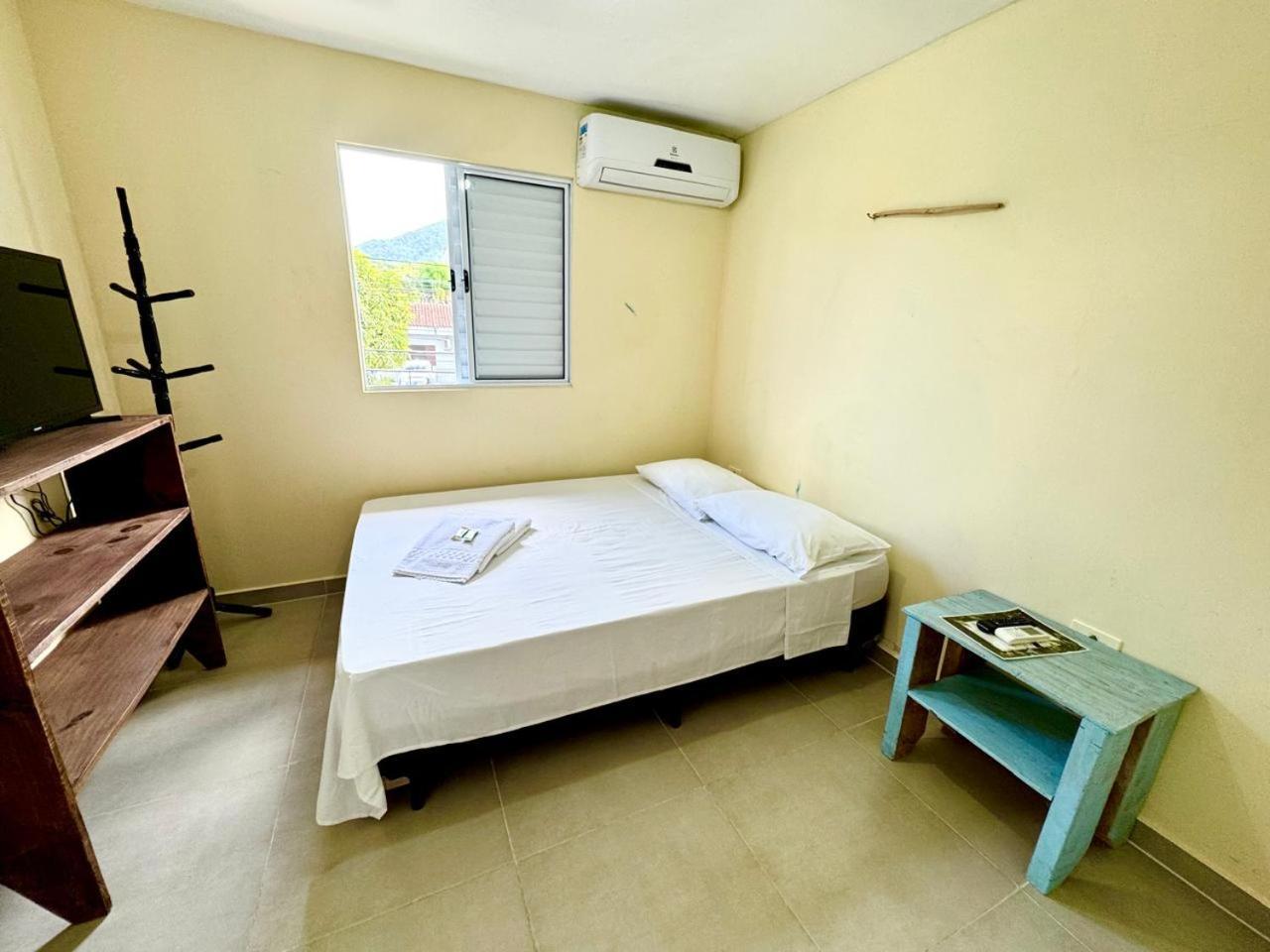 Pousada Casa Guntzel Juquehy - Piscina E Ar Condicionado ジュケイ 部屋 写真