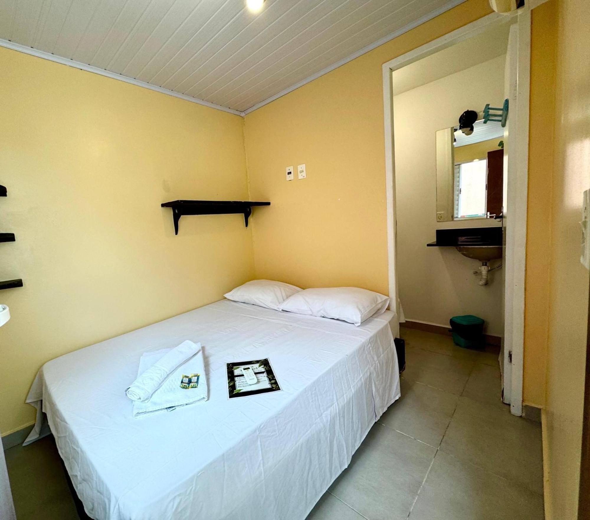 Pousada Casa Guntzel Juquehy - Piscina E Ar Condicionado ジュケイ 部屋 写真